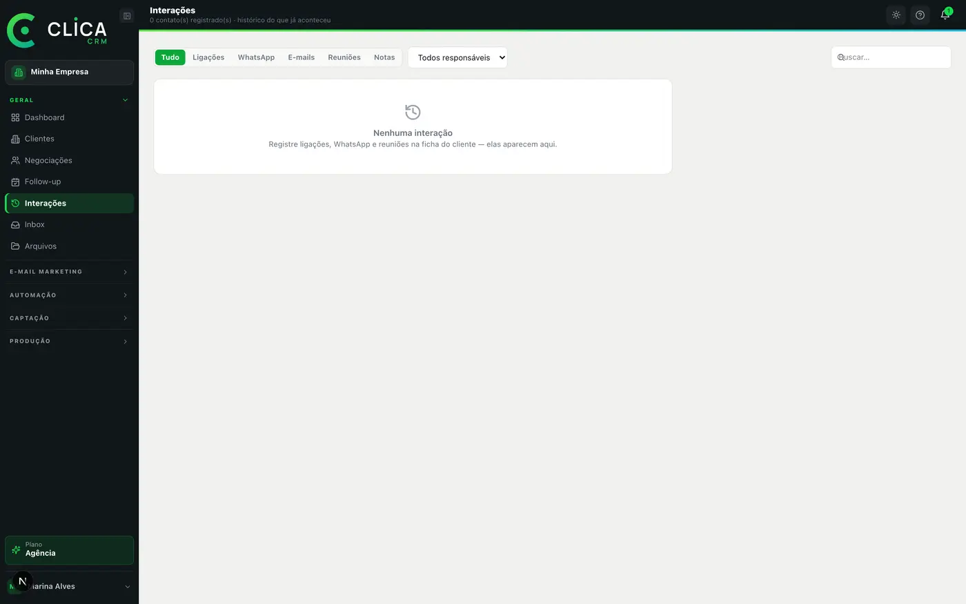 Feed de Interações do CLICA CRM com registros de ligação, WhatsApp, e-mail e reunião